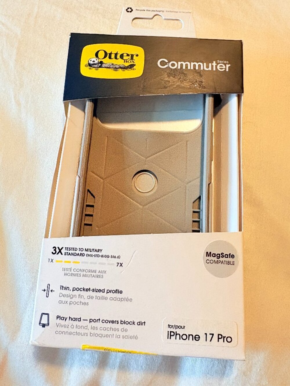 OtterBox Commuter iPhone 17 Pro Case Tan MagSafe New With Tags